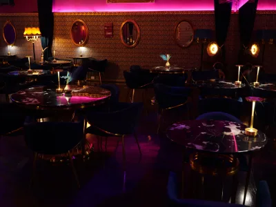 Bar med marmorborde